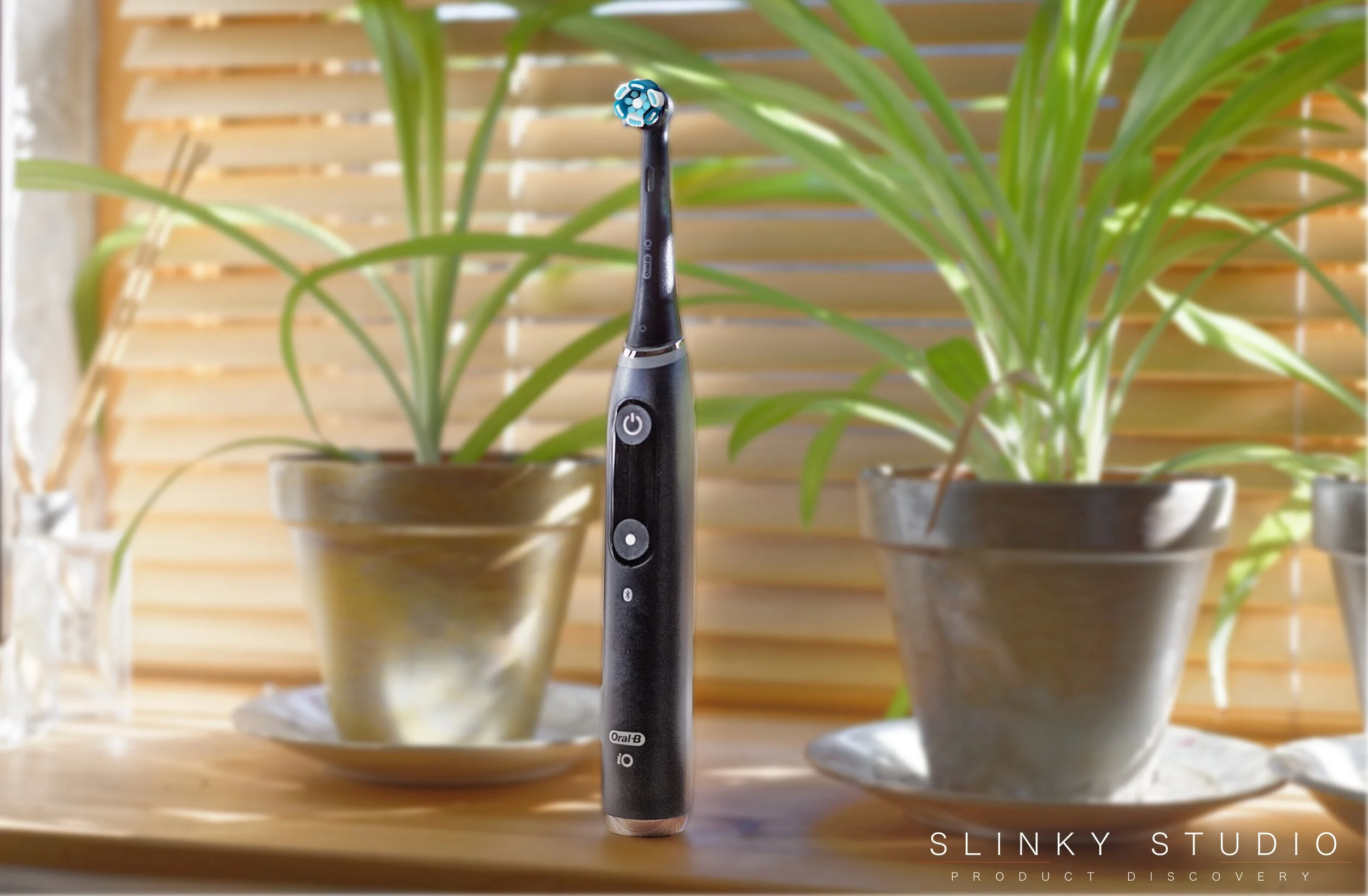 Oral-B iO Series 9 Toothbrush Review - A Smartbrush - Slinky Studio